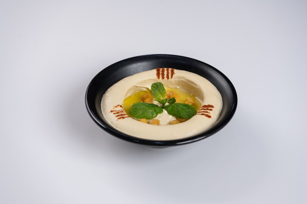 Hummus plate